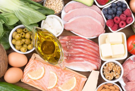 How might the keto diet help treat cancer?